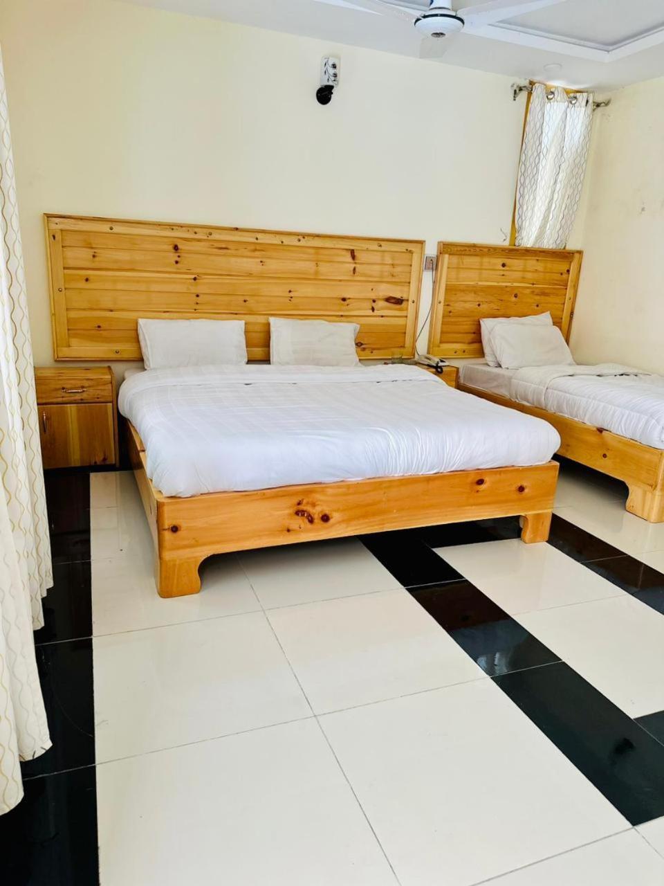 F R Darya E Swat Hotel Saidu Sharif 외부 사진